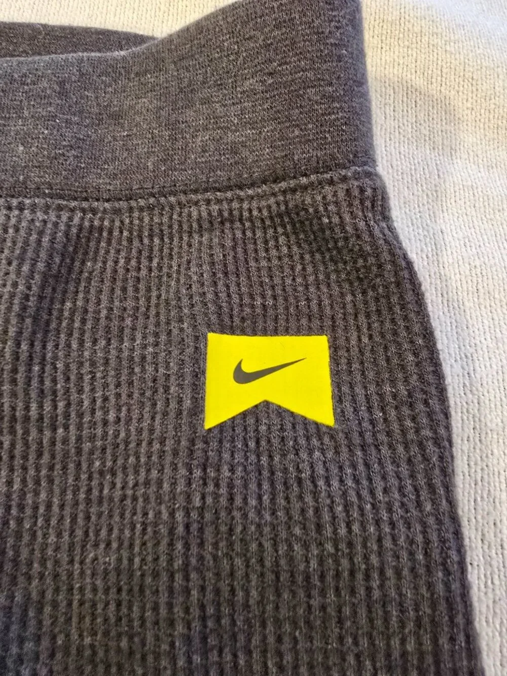 Nike Youth Waffle Knit Sweatpants - Charcoal Gray - Size Large (12-13 Yrs)
